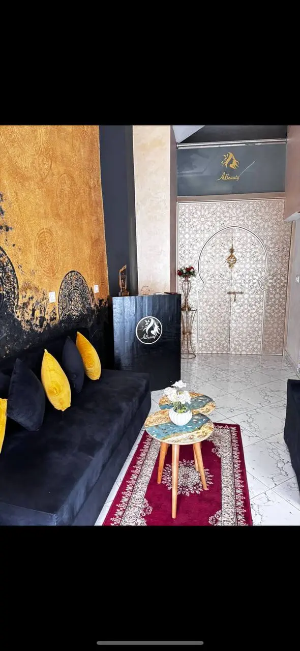 Zone de relaxation avec lumière tamisée et ambiance zen