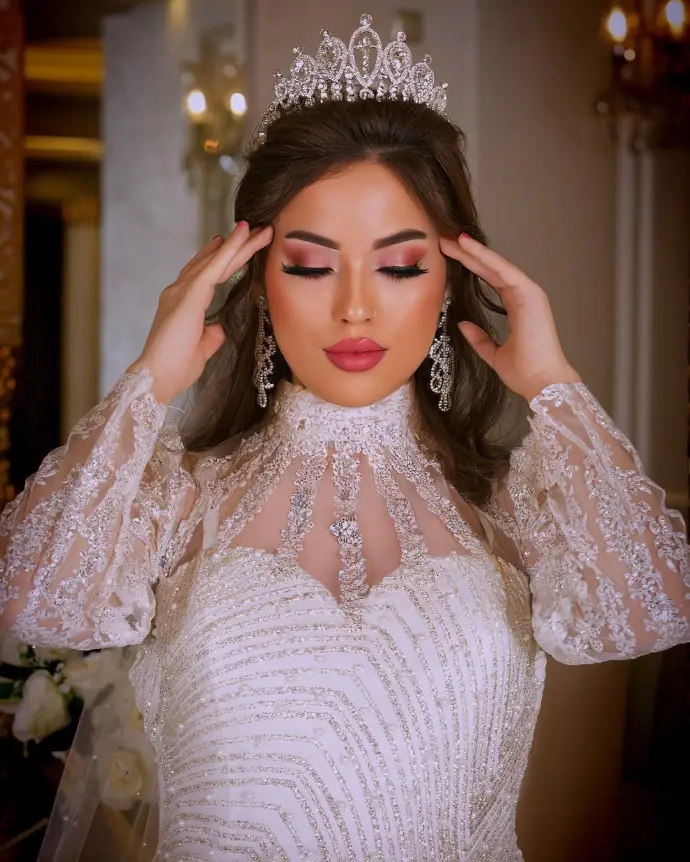 Mariée sublimée avec un maquillage glamour signé A Beauty