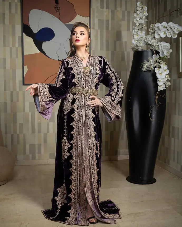 Caftan marocain avec broderies fines