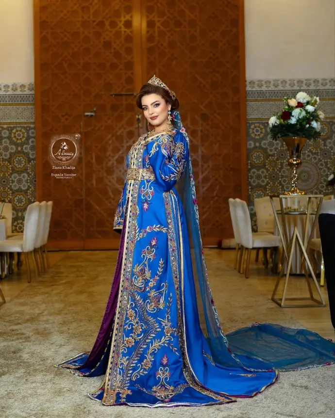Caftan marocain avec broderies fines